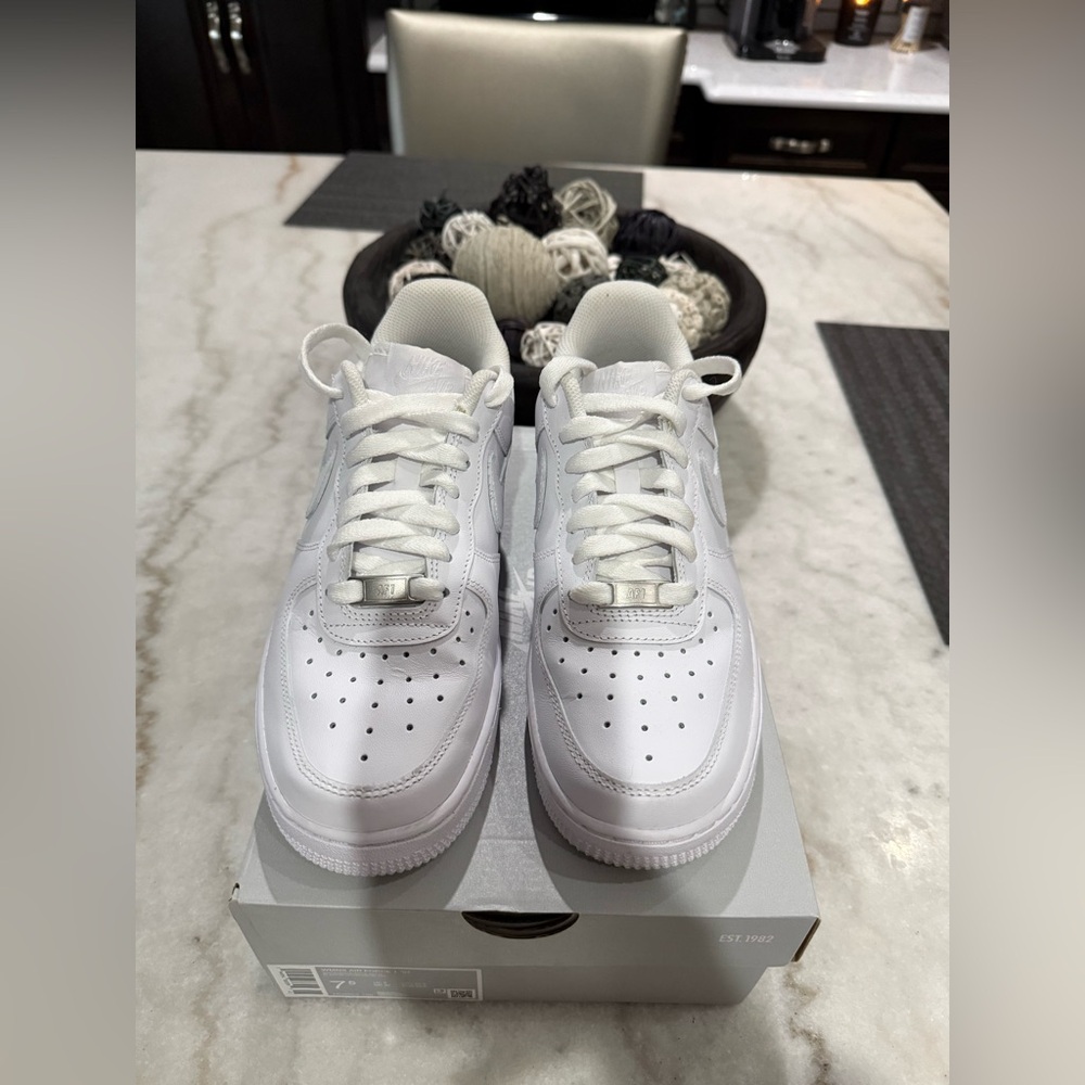 Women's Nike Air Force 1's - 7 1/2